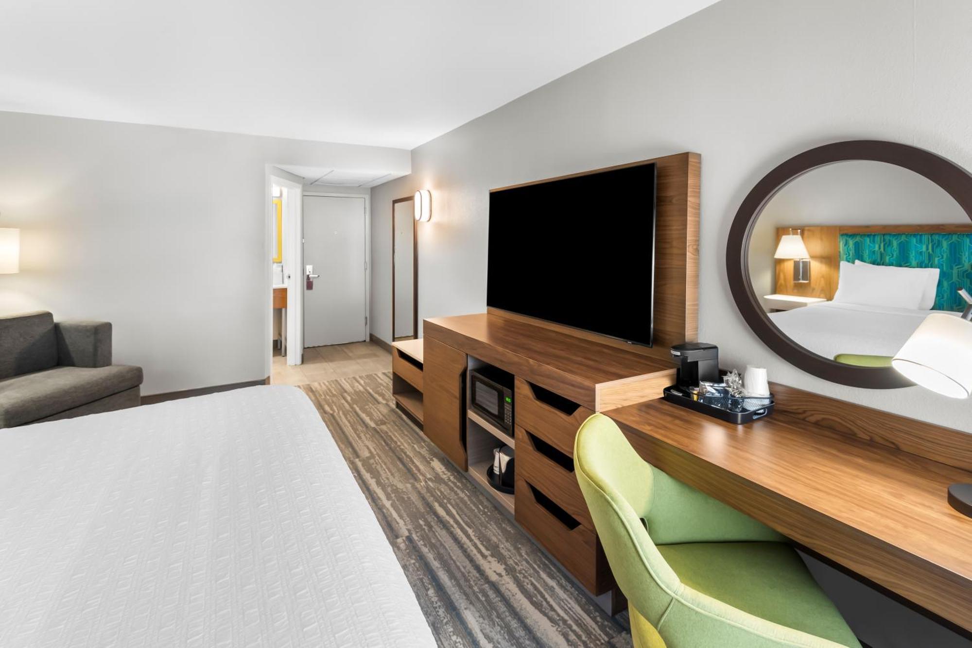 Hampton Northeast/castleton Hotel 3*